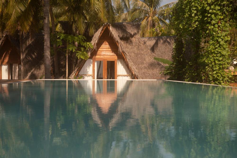 81 Palms Resort Нембрала Номер фото