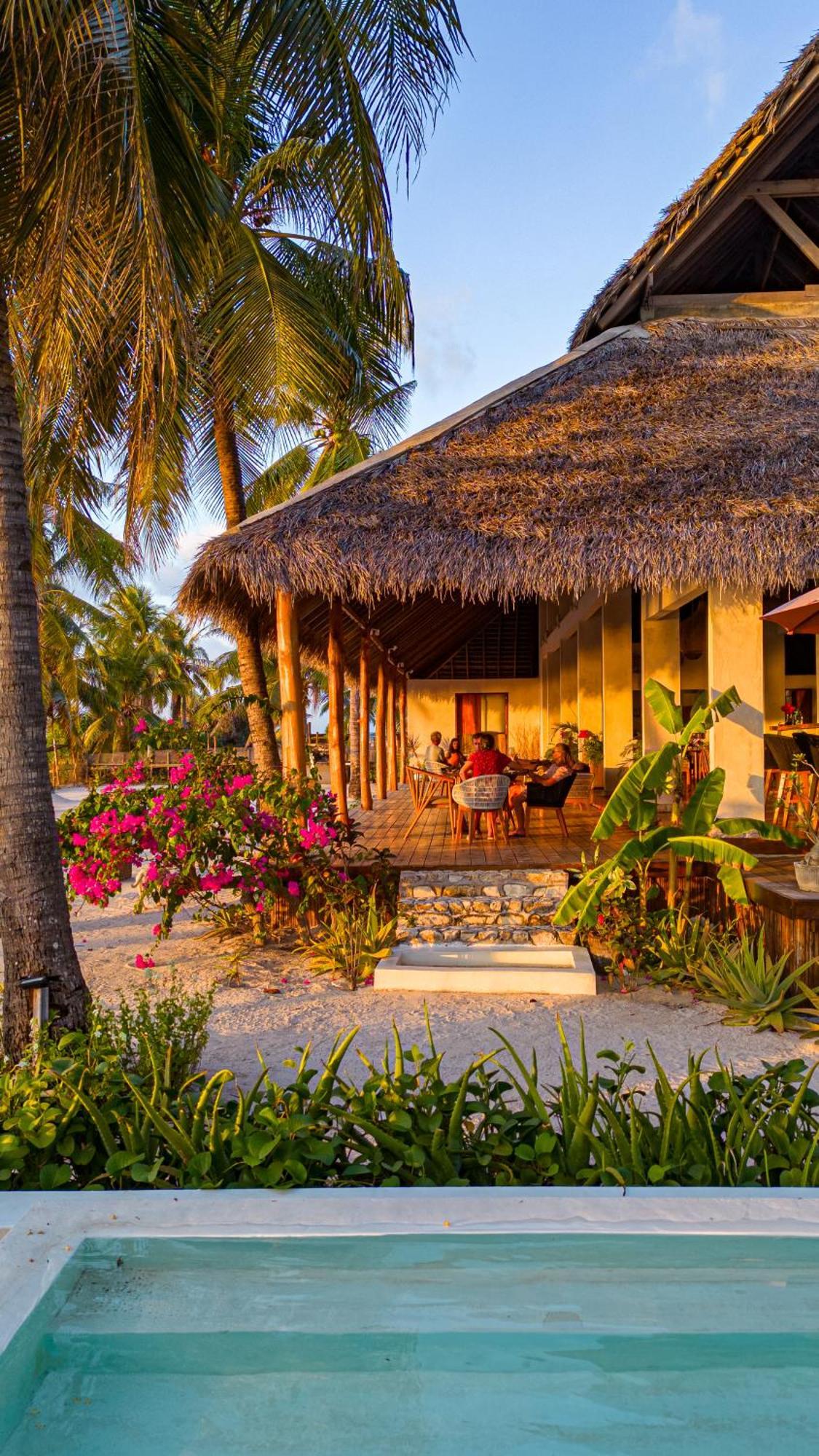 81 Palms Resort Нембрала Екстер'єр фото