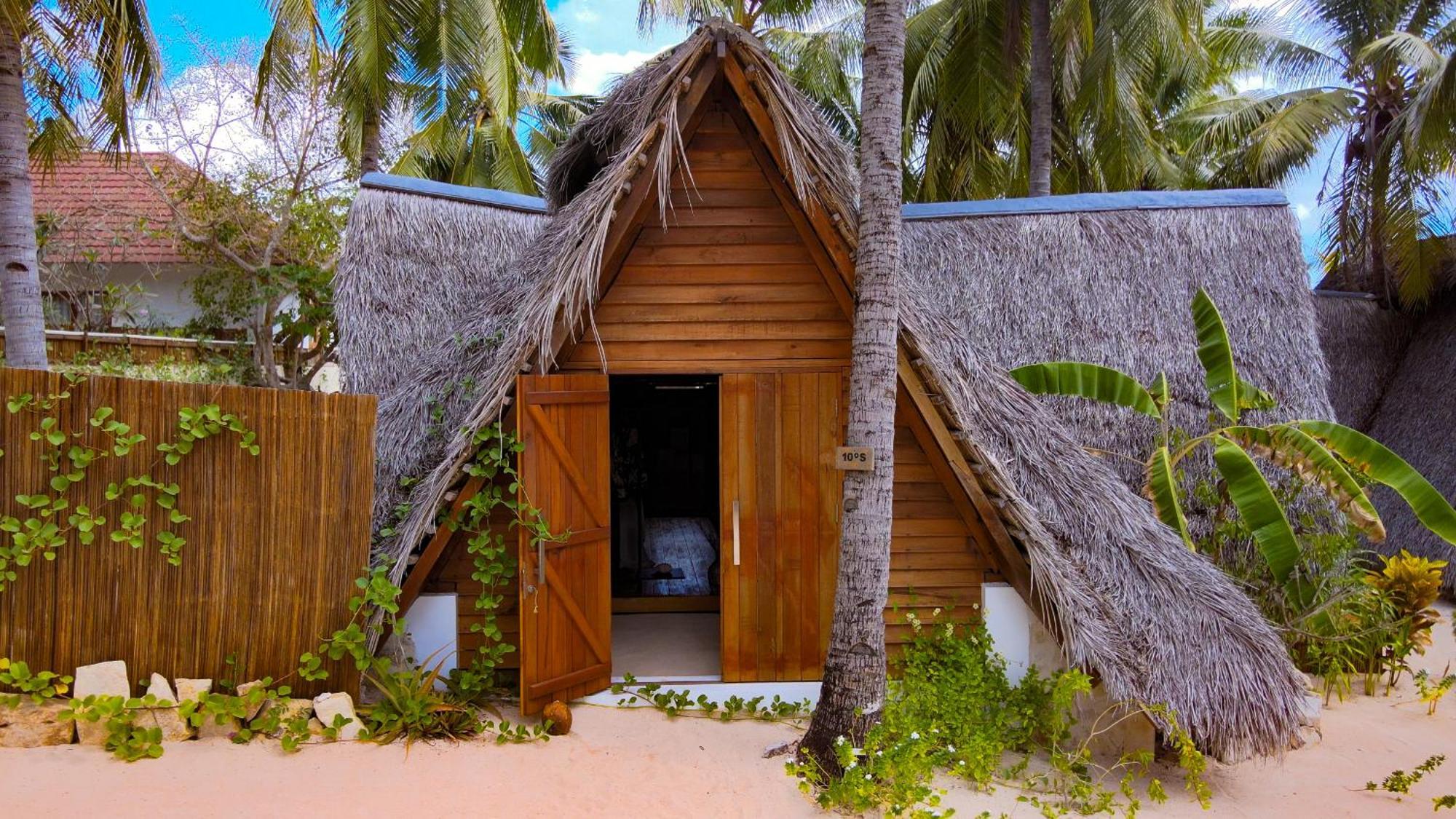 81 Palms Resort Нембрала Екстер'єр фото