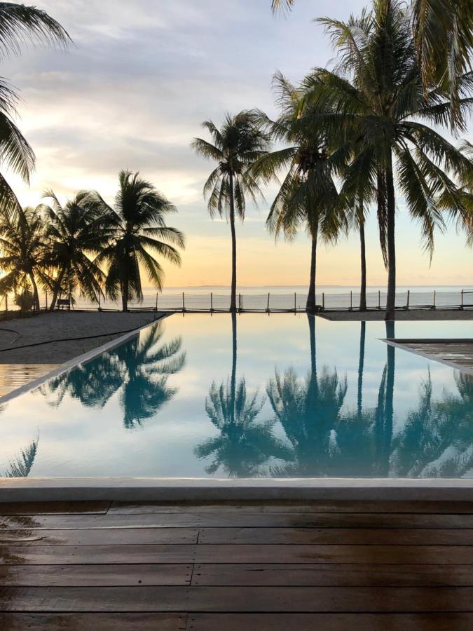 81 Palms Resort Нембрала Екстер'єр фото